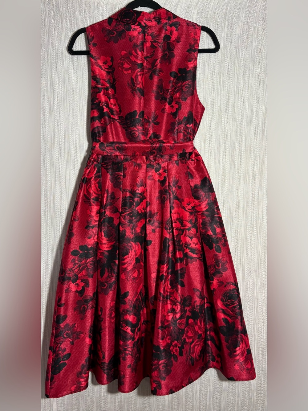 Jessica Howard Red and Black Floral Midi Fit-and-Flare Dress - Picture 2 of 4